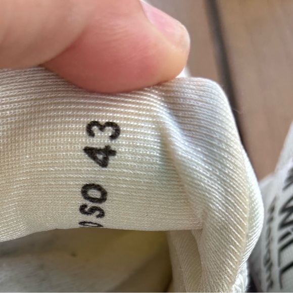 White Sneakers with Black Text Design - Picture 9 of 10